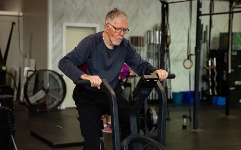 Elder man on training at CrossFit Durst